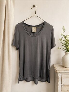 Dolan Left Coast Collection S Charcoal Cupro High Low Tee Shirt